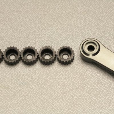 MUG B0429 Alum Servo Horn Set Steering