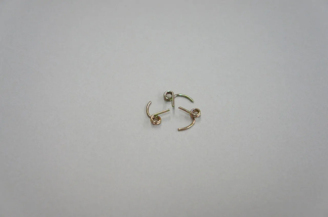 MUG E0718 Clutch Spring 1.05mm (3pcs)